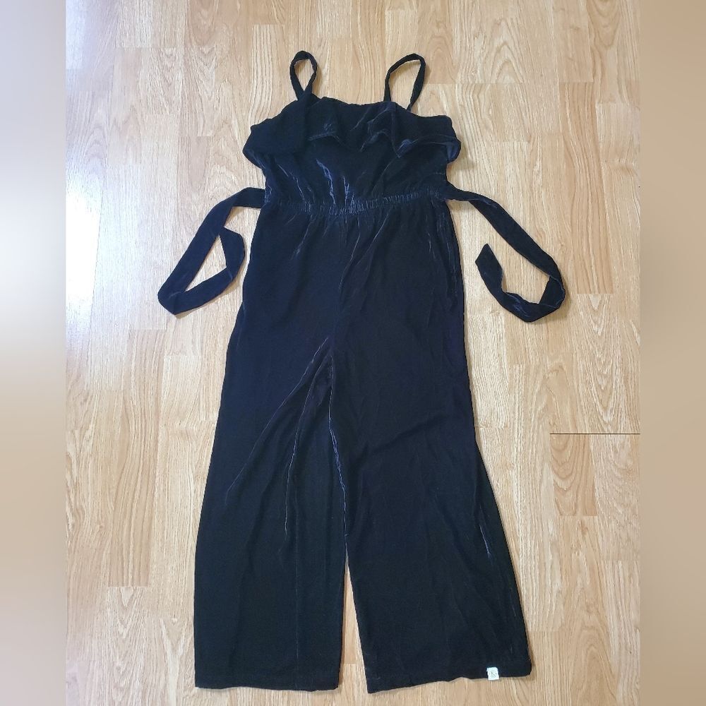 ✨ TREASURE & BOND ✨ Girls' Velvet Ruffle Jumpsuit - [Size 12, Black]